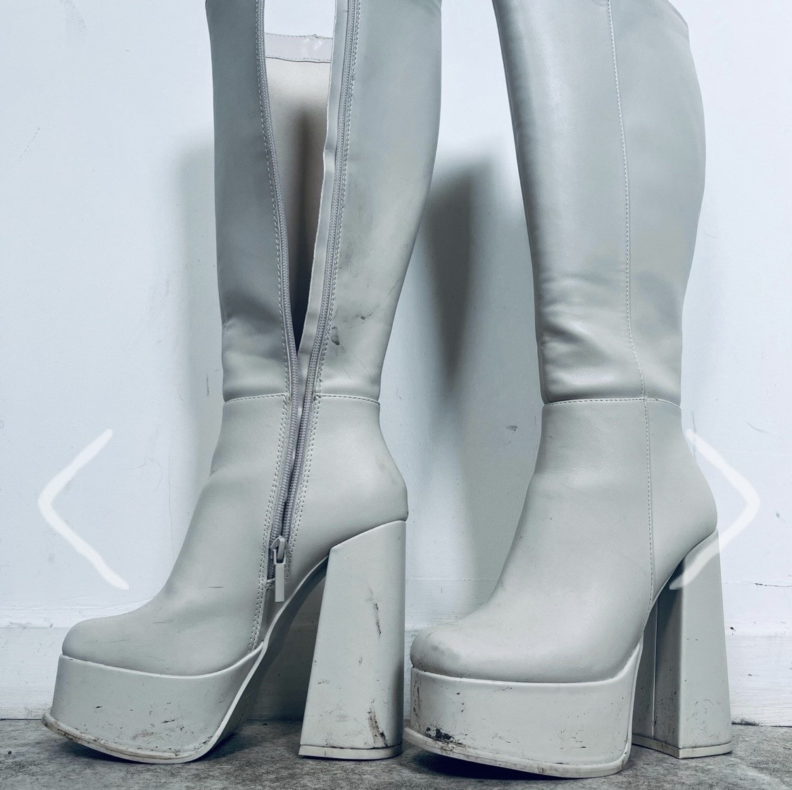 Bottes portées et abîmées