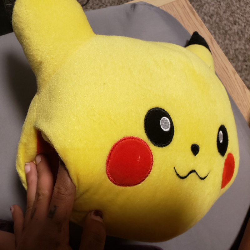 Pikachu armwarmer