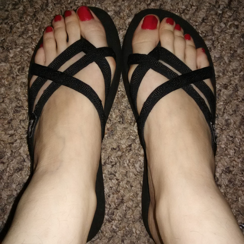 Red toes