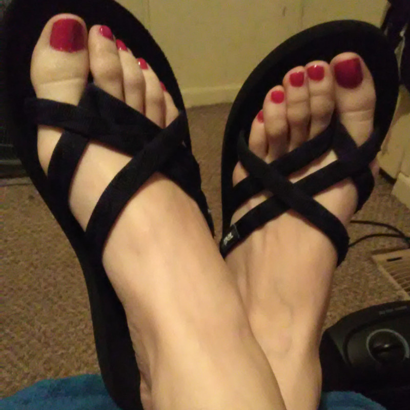 Red toes