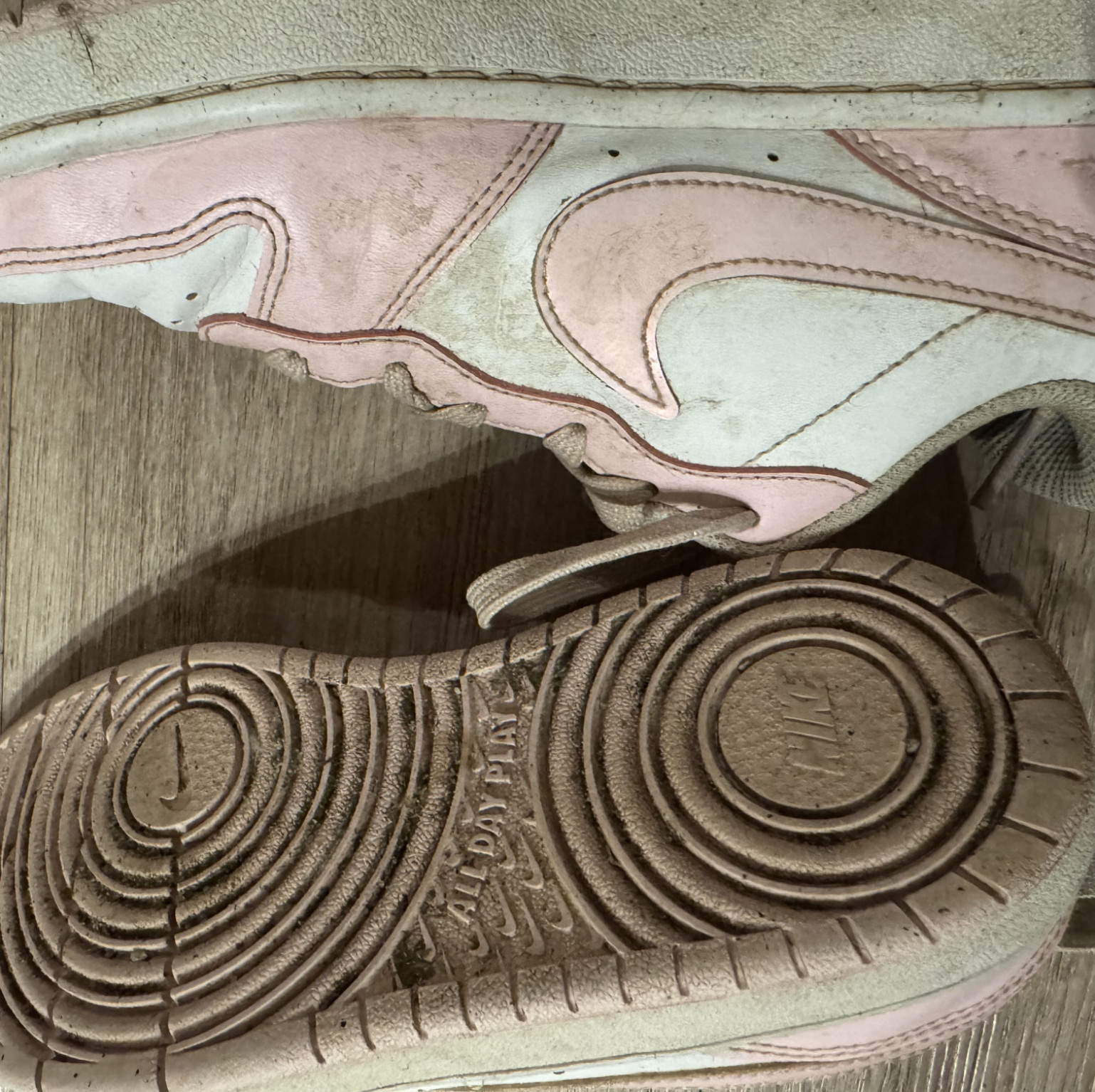 Filthy nike sneakers size 36