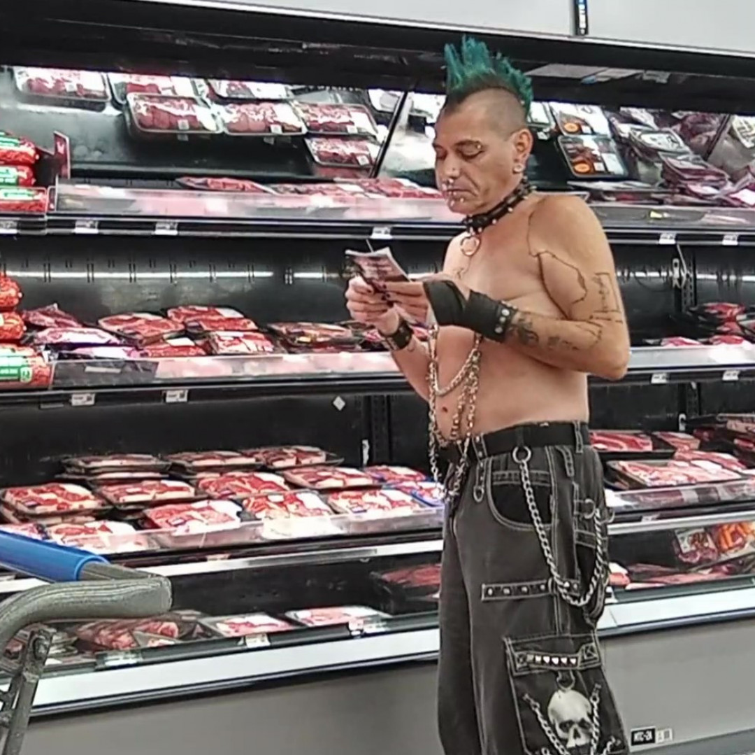 PIC SET 50 pics Barefoot  Shirtless in public