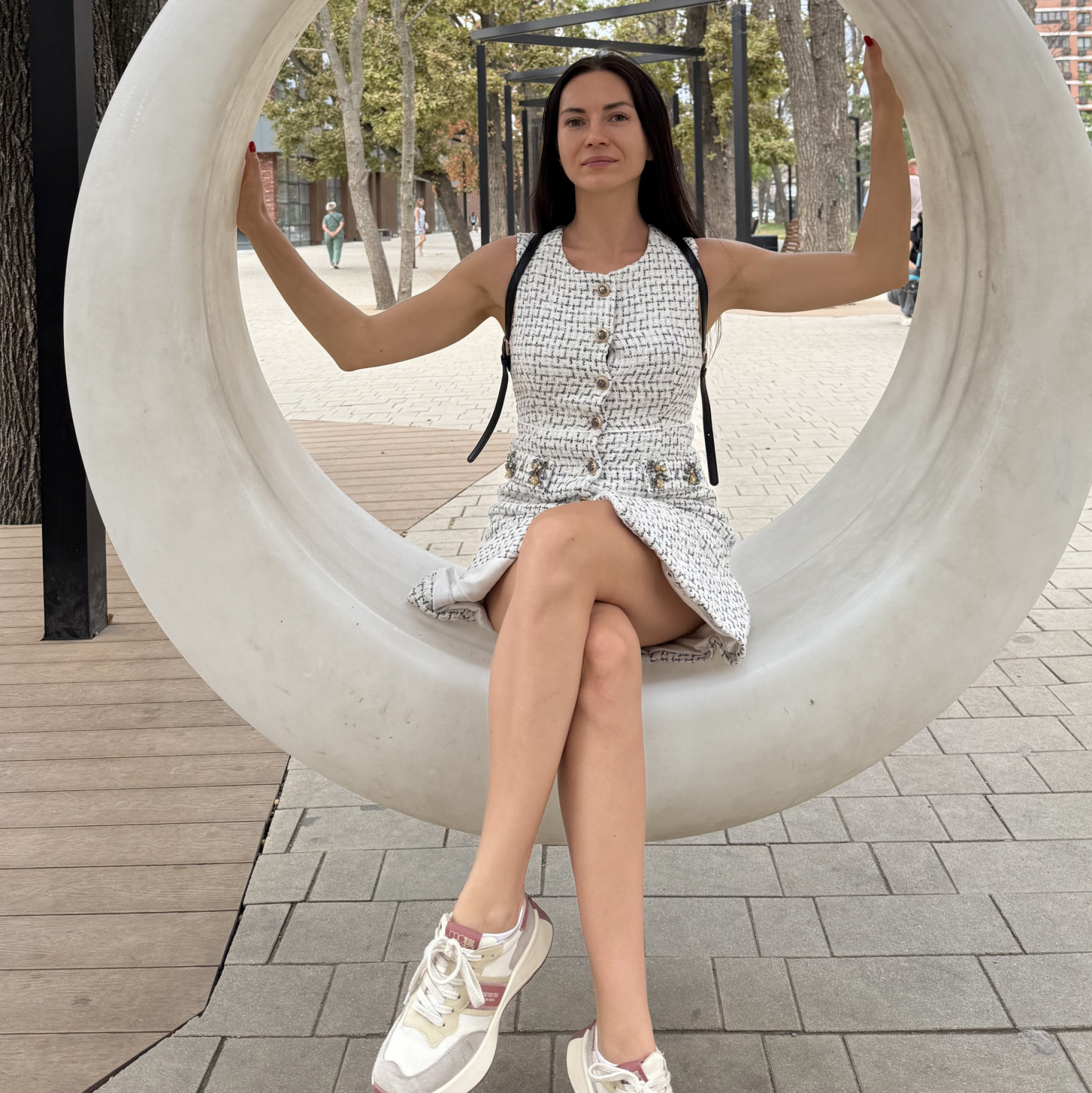 The Cuttest Brunette you have EVER seen