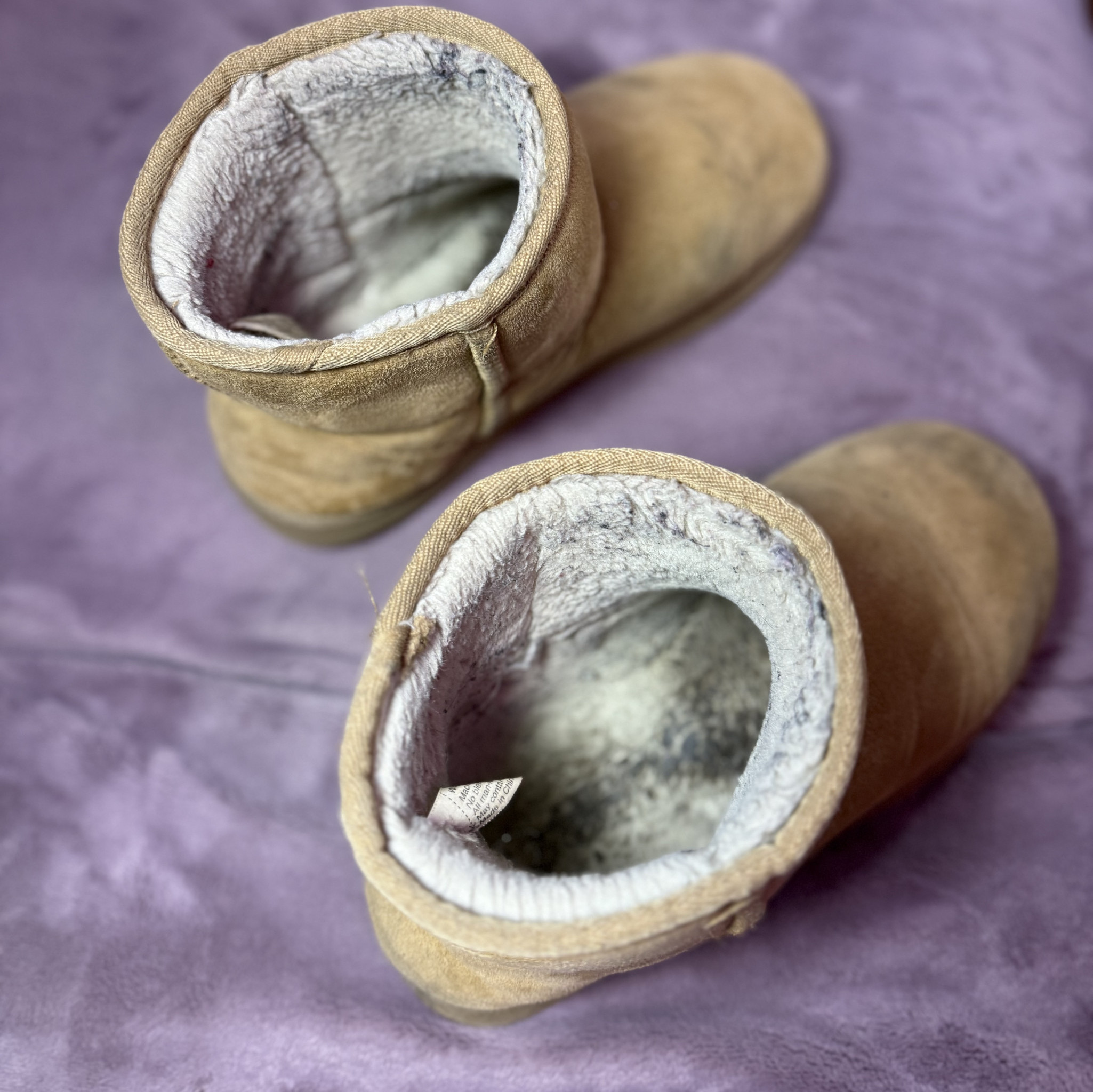 DIRTY STINKY UGG SLIPPERS