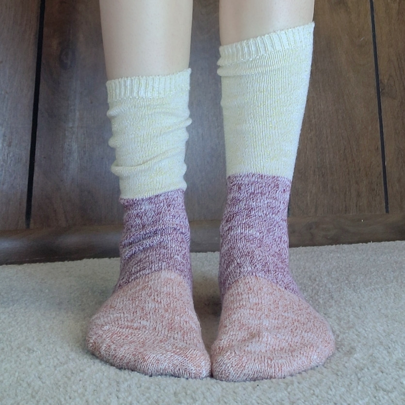Tricolor Cable Knit Glitter Socks