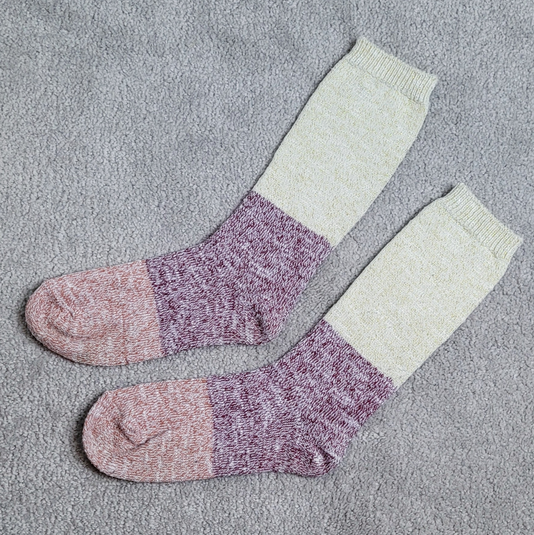 Tricolor Cable Knit Glitter Socks