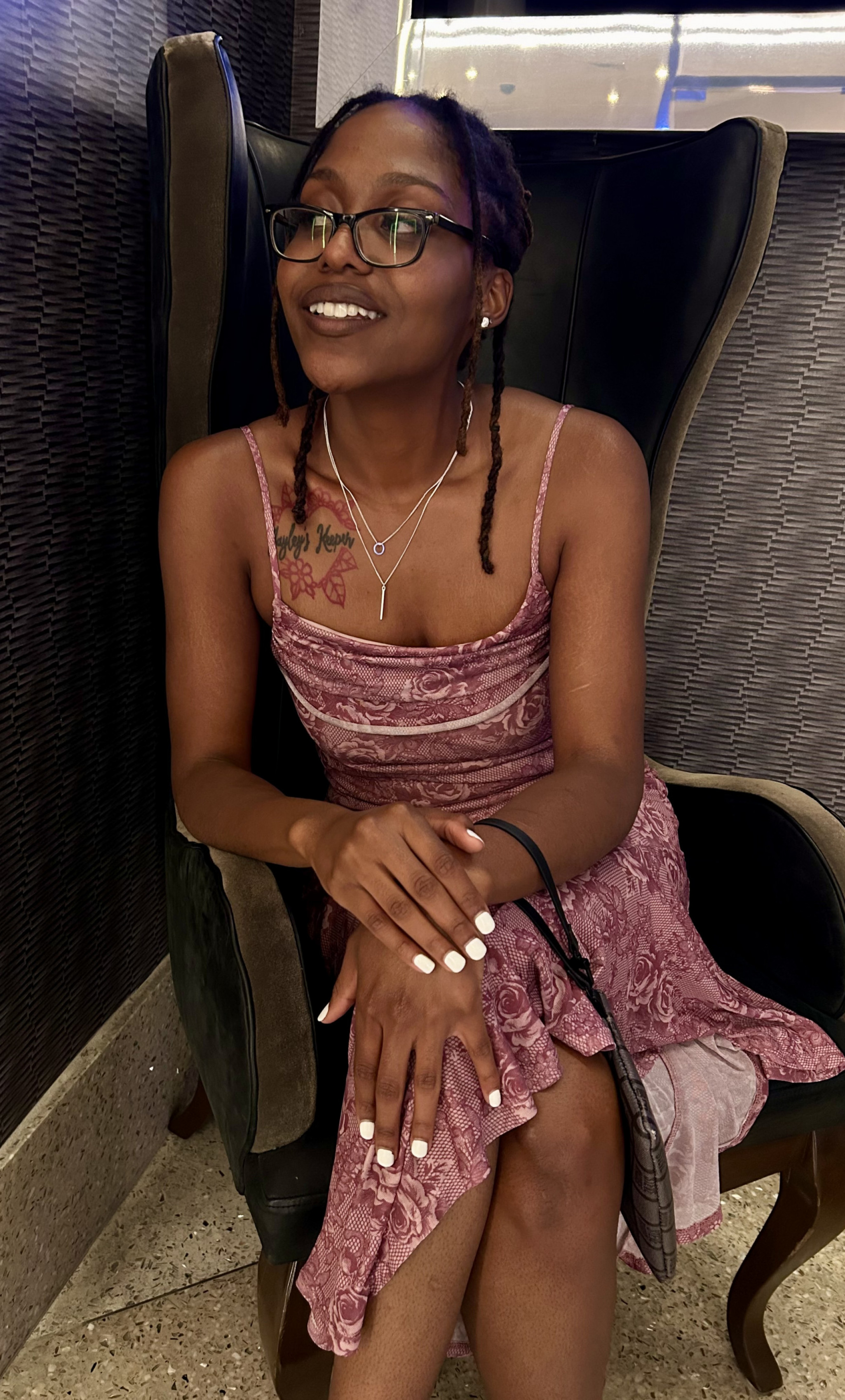 Sponsor my Manicure!!