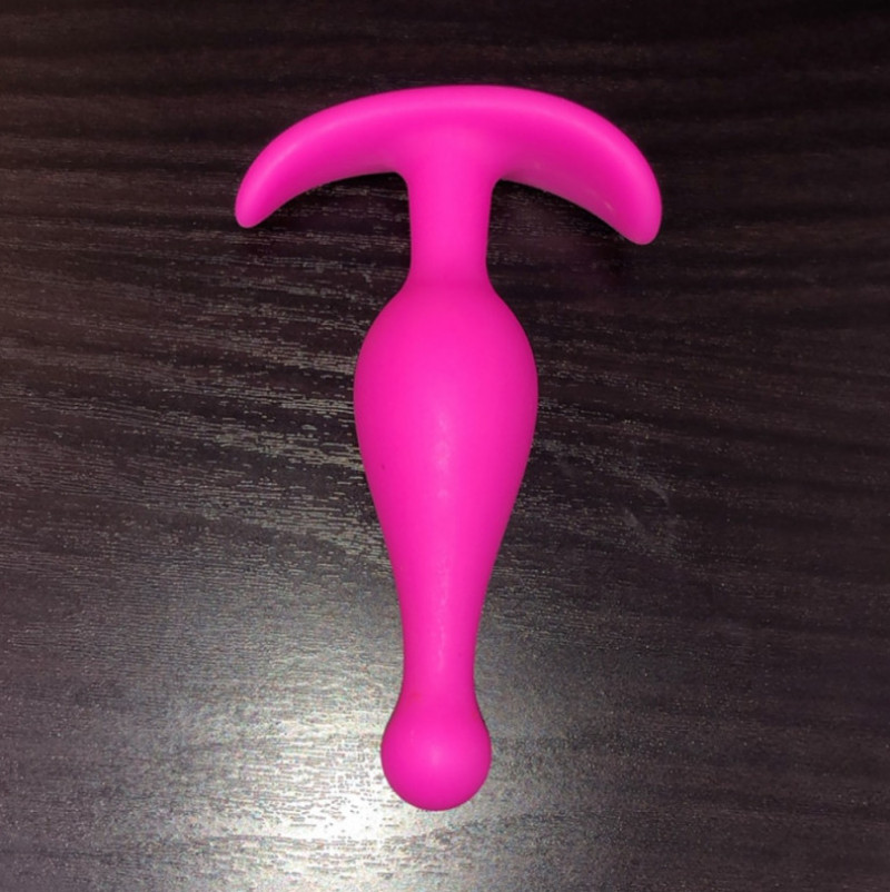 Rileys First Butt Plug