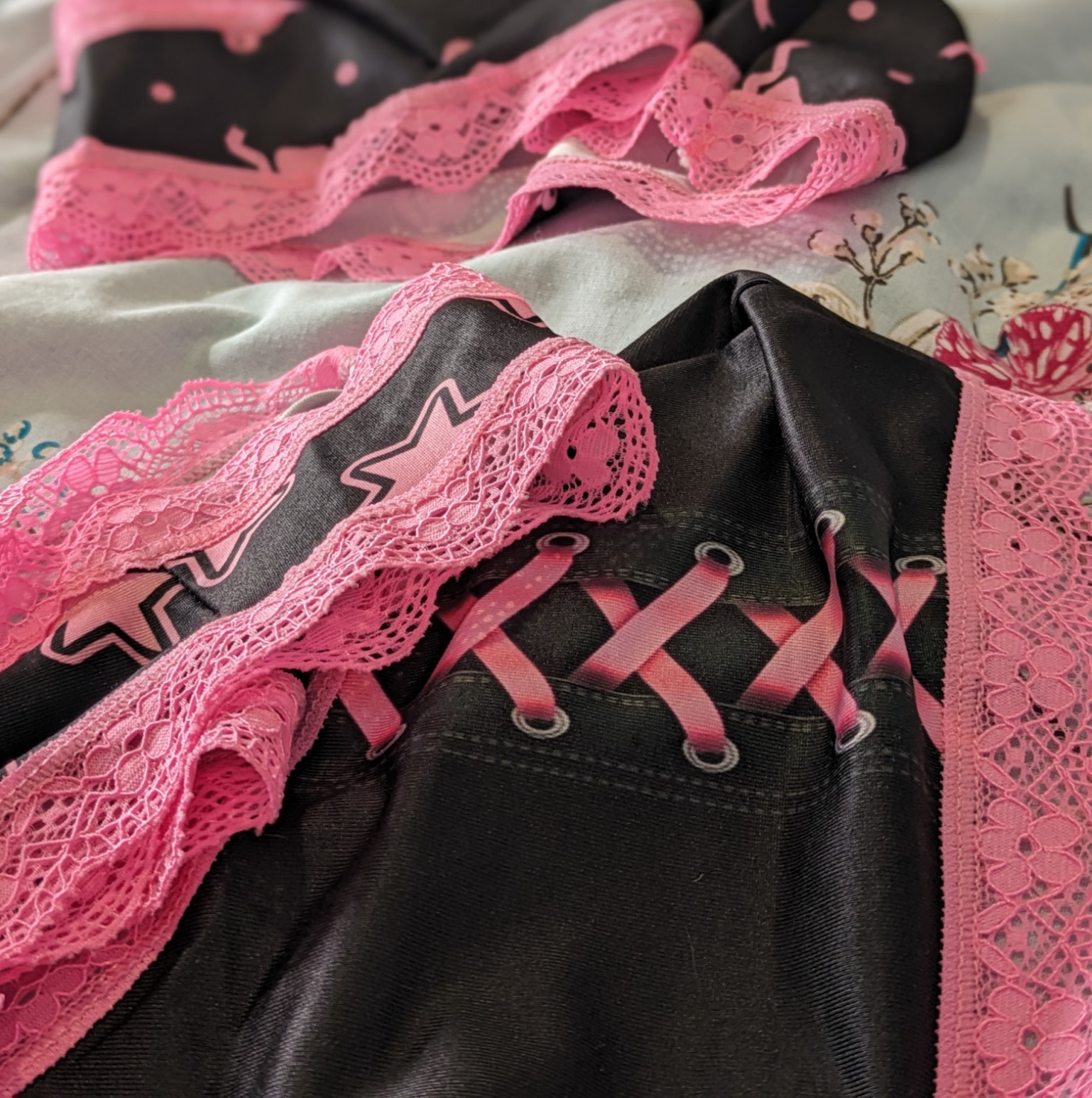 Sexy panties black n pink