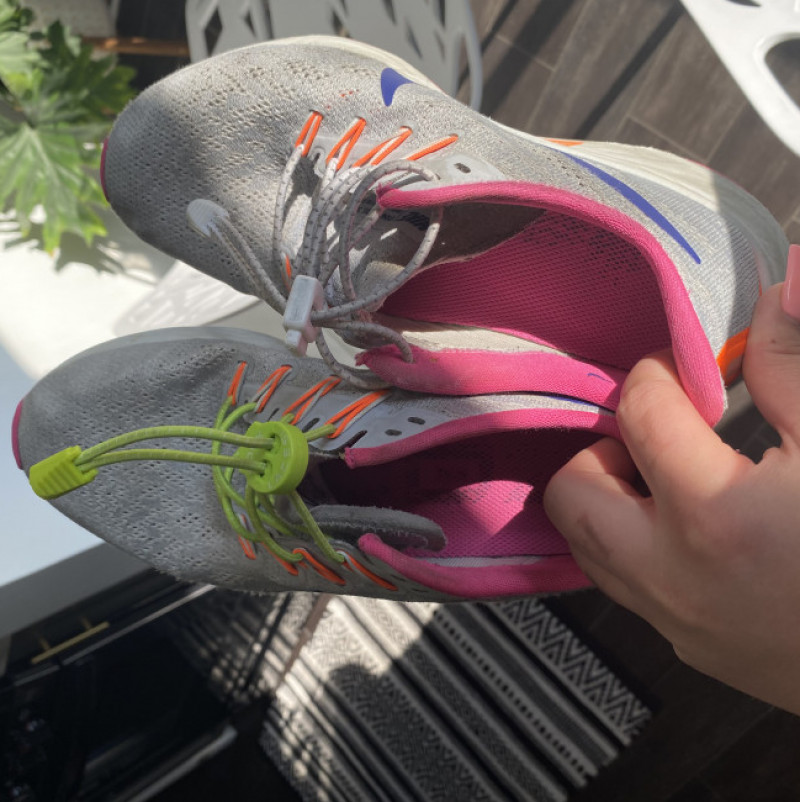 OLD NIKE GUM SNEAKERS