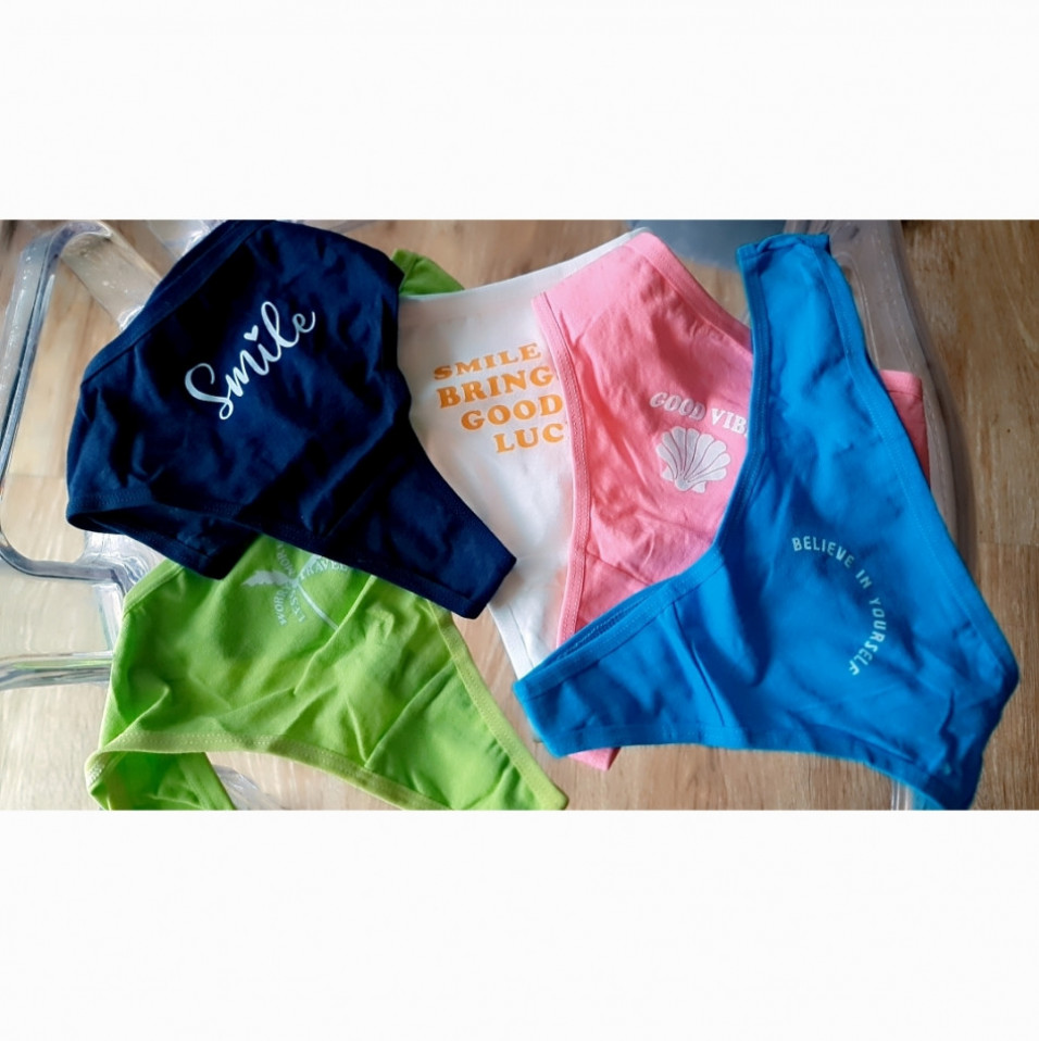 Set 5 panties plus custom wearing them