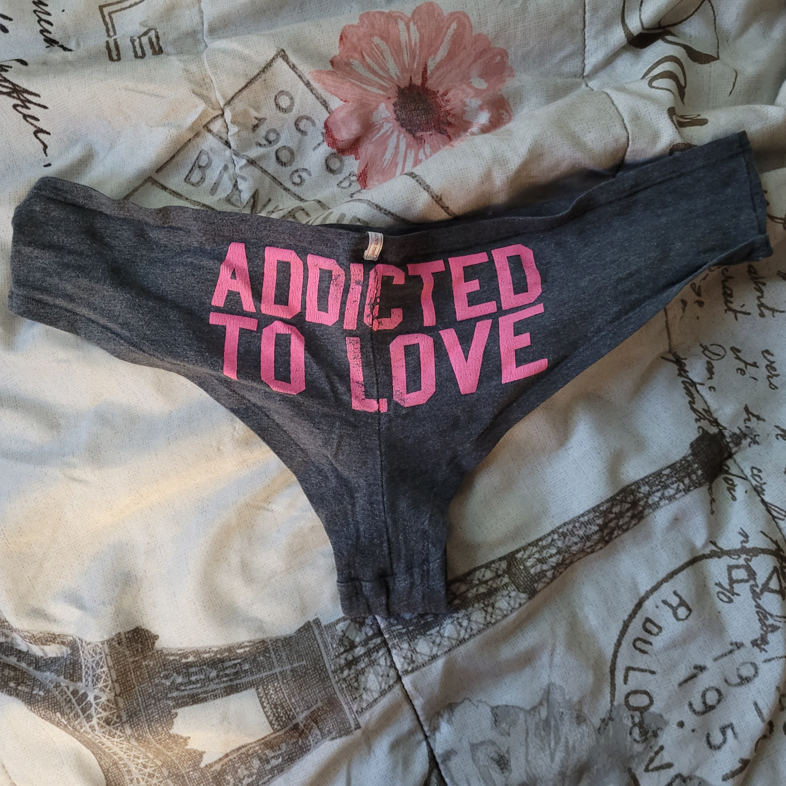 ADDICTED TO LOVE