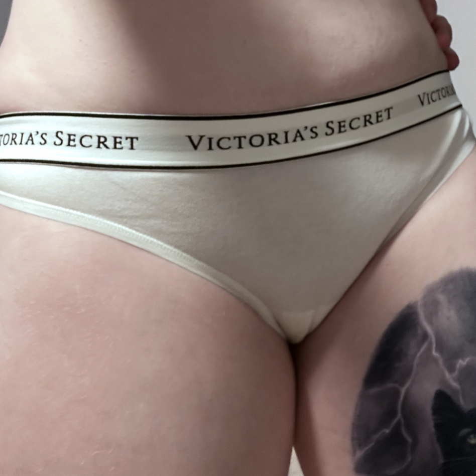 VC White Thong