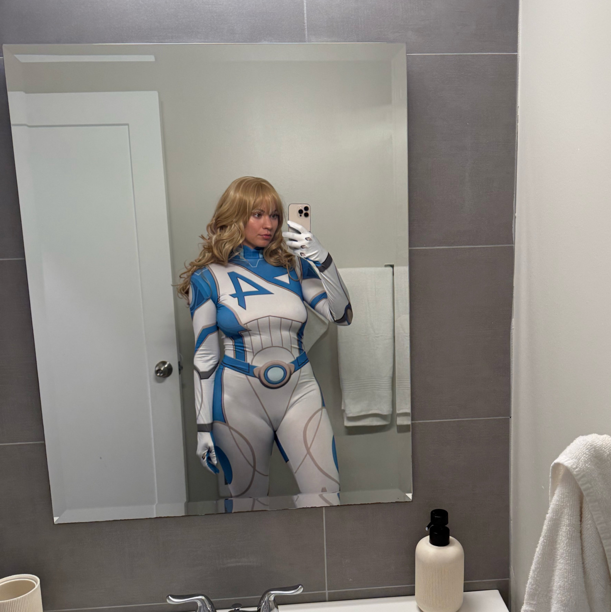 Invisible Woman Cosplay Suit in Squirt
