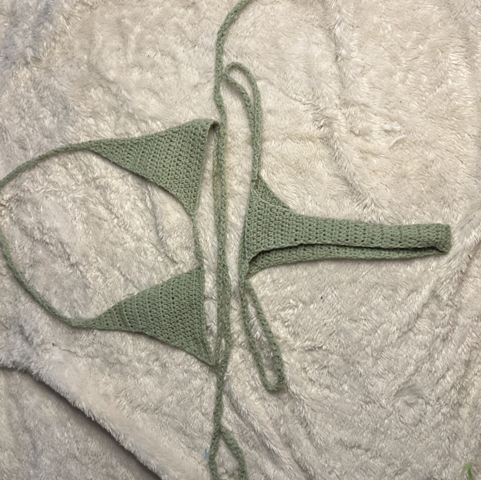 Smelly crochet bra and thong set