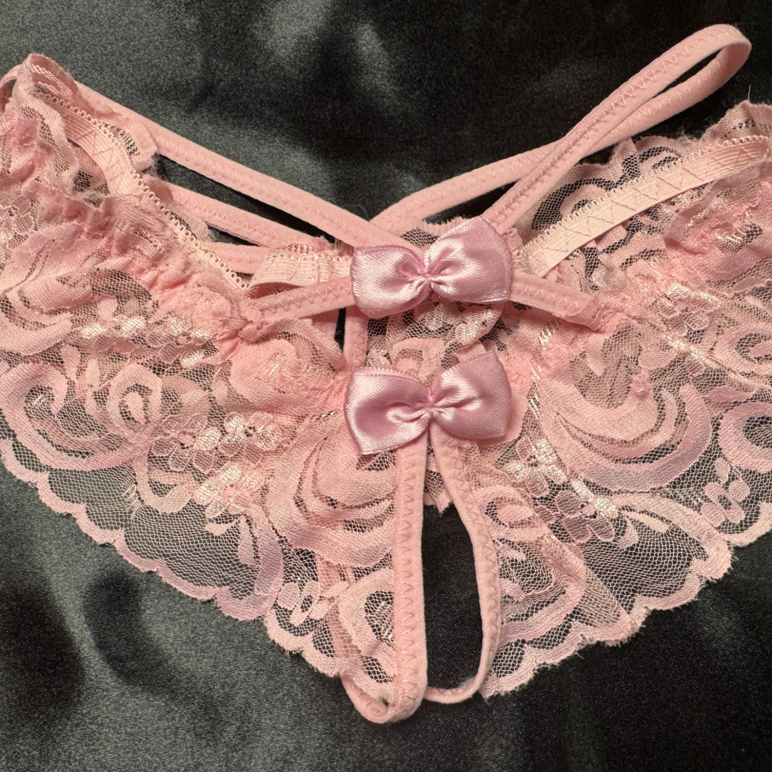 pretty pink lace panties never washed