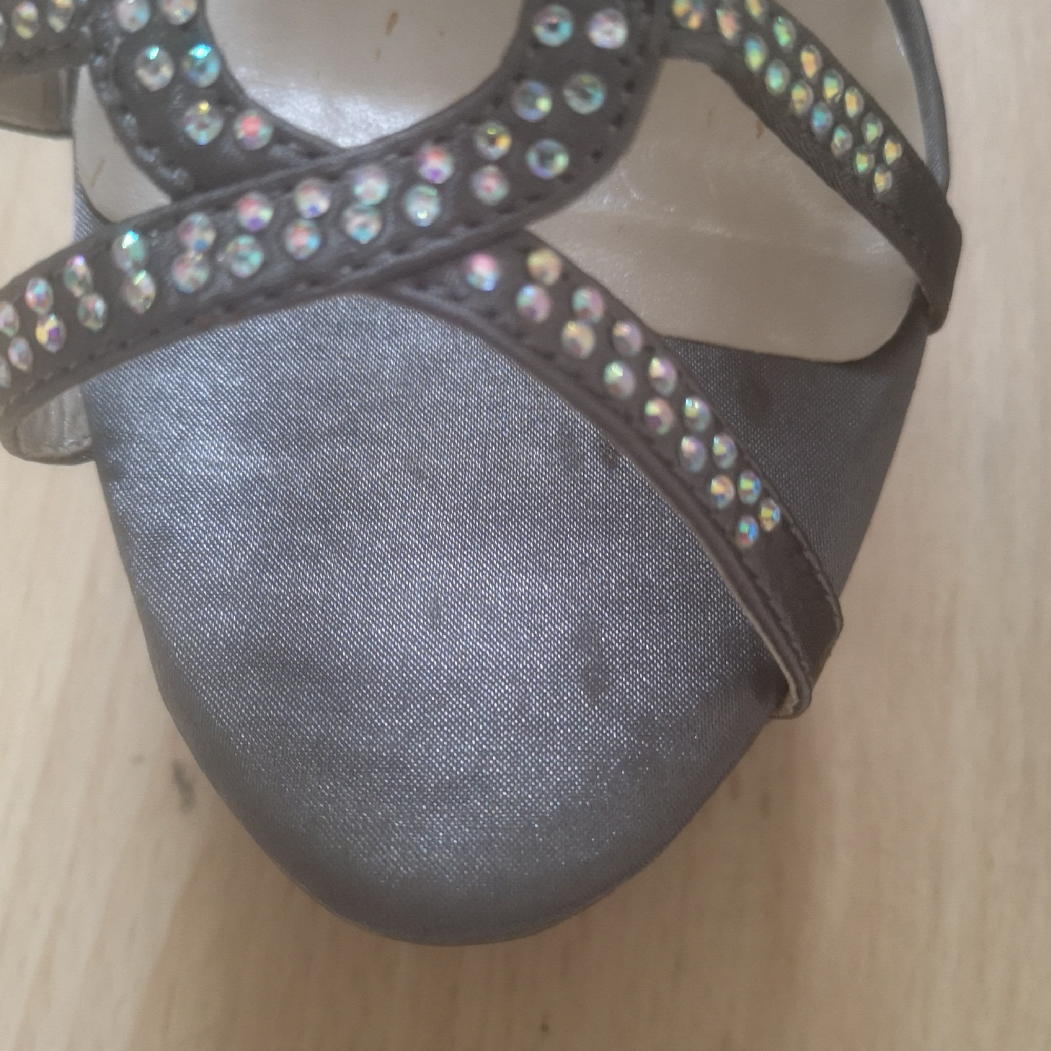 Fabulous Grey and Diamante 6 Inch Heels New with Marks UK 8