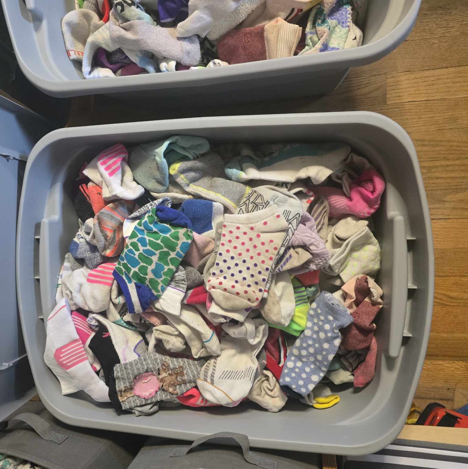 10 pairs of matching socks