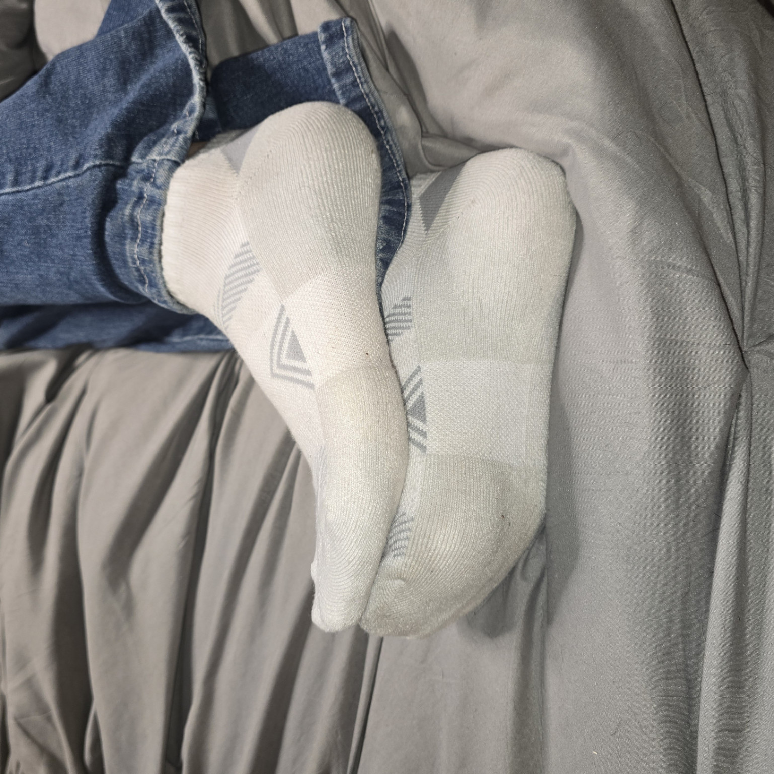 Worn avia ankle socks