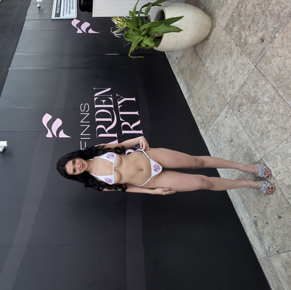 Party Girl at Finns Photoshoot