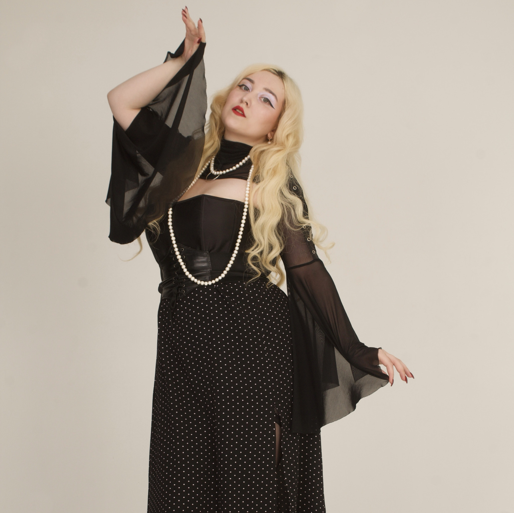 Burlesque cover modeling