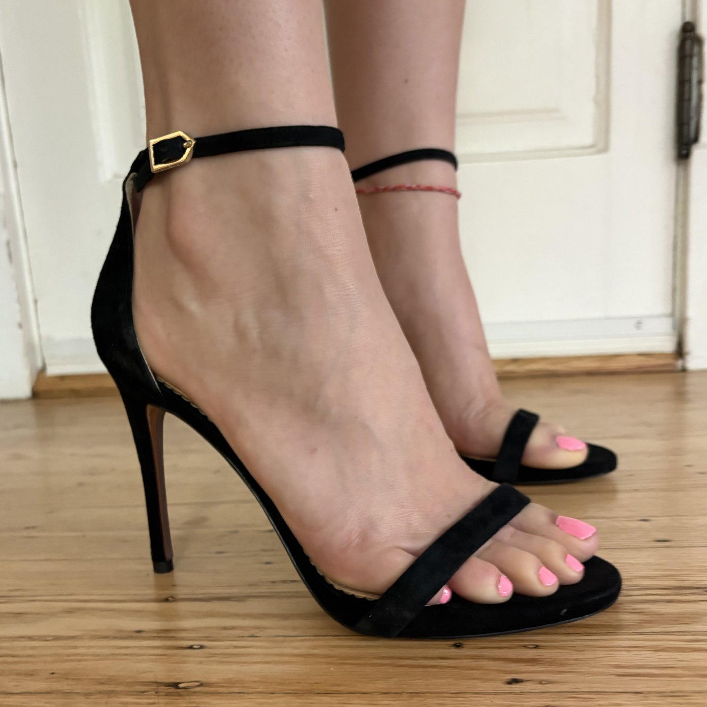 Black Heeled Shoes