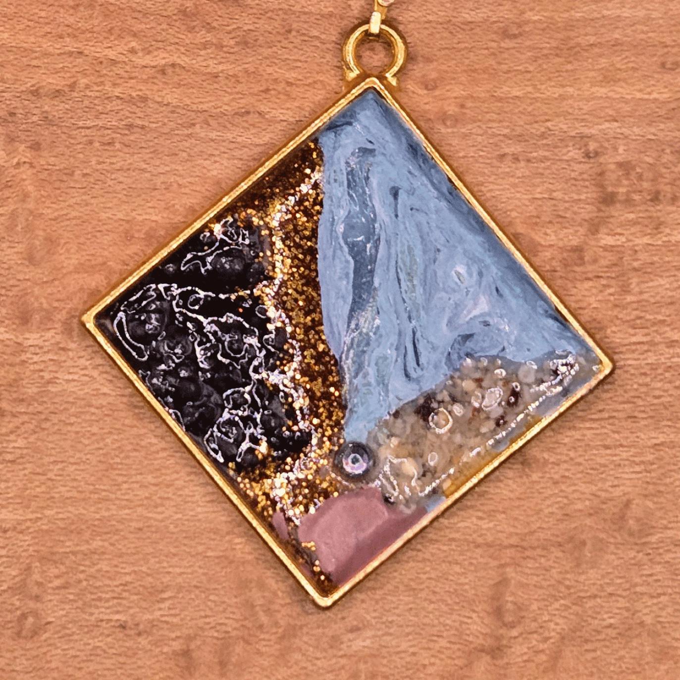 Large diamond shape geometric pendant