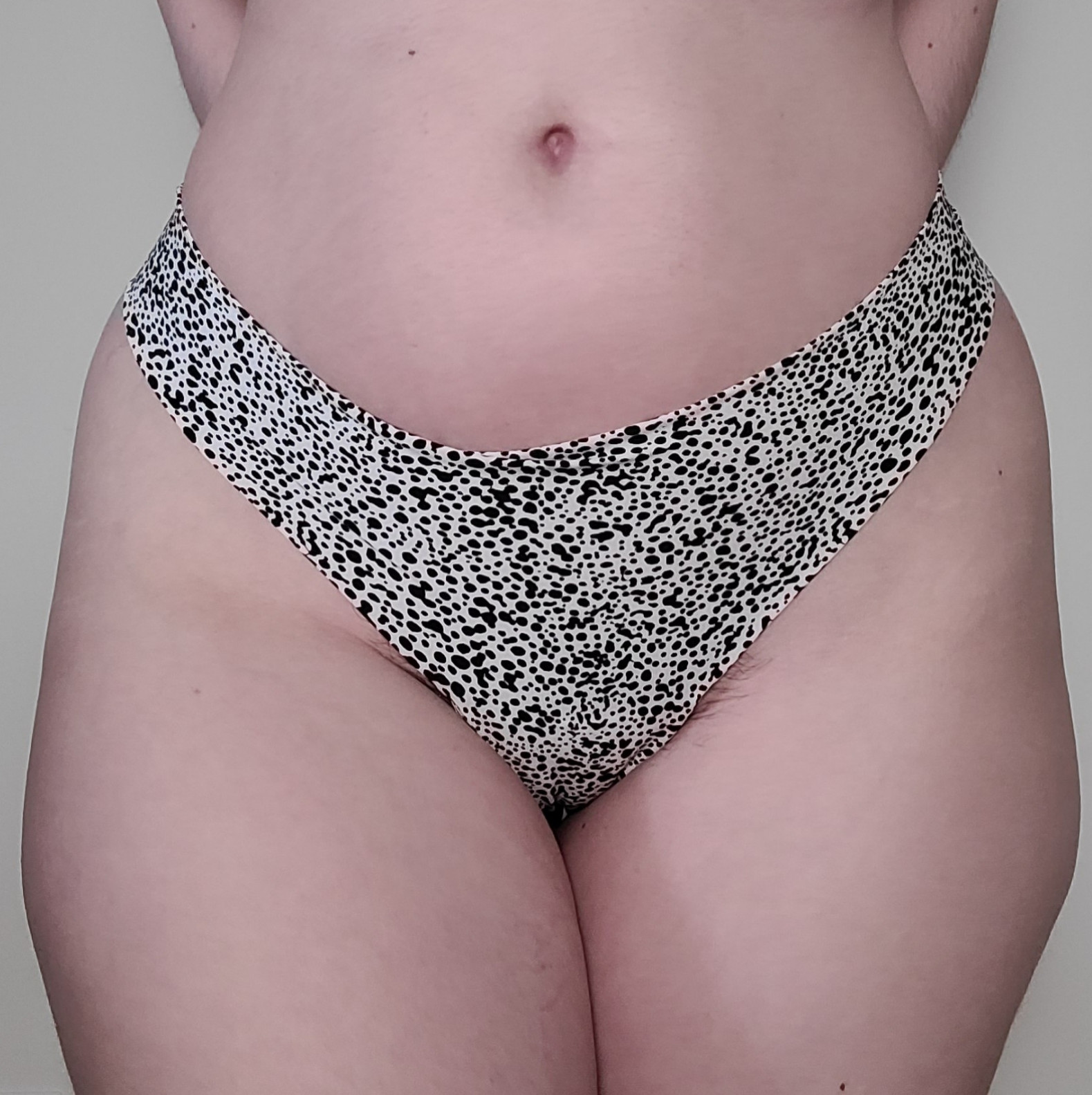 Spotted thong panties