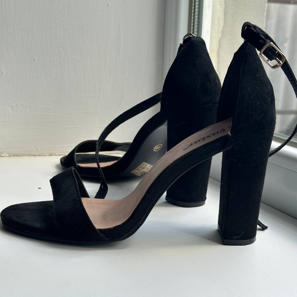 First sex in these shoes