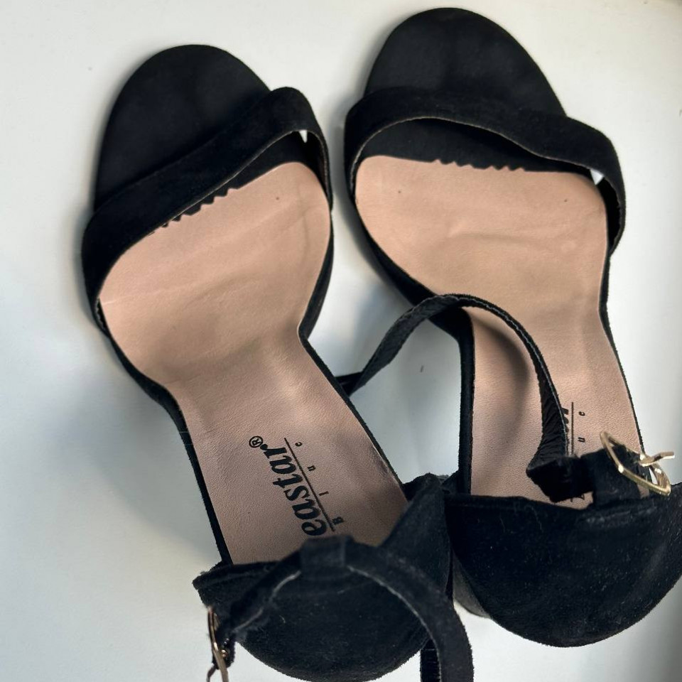 First sex in these shoes