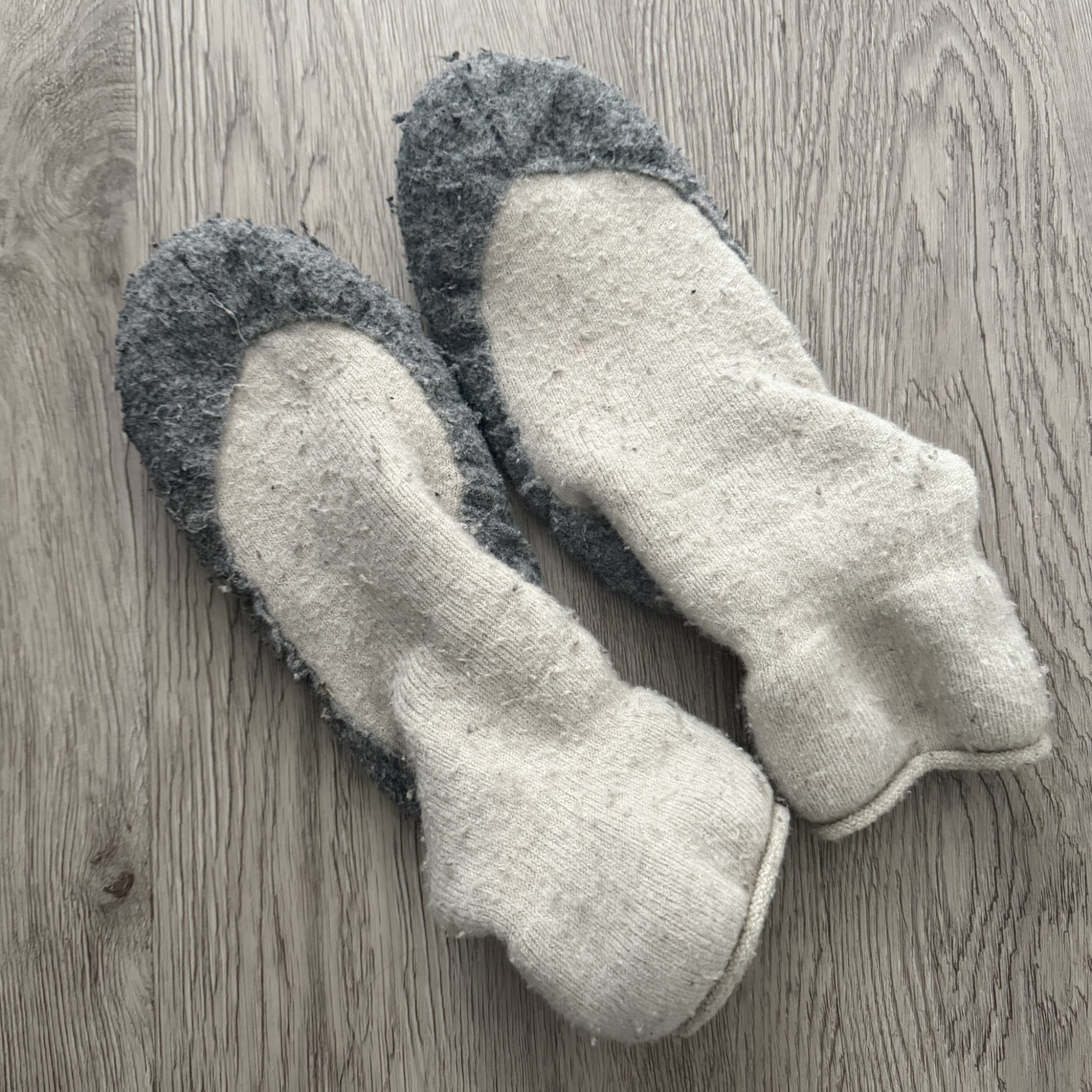 WORN WOLLEN SOCKS
