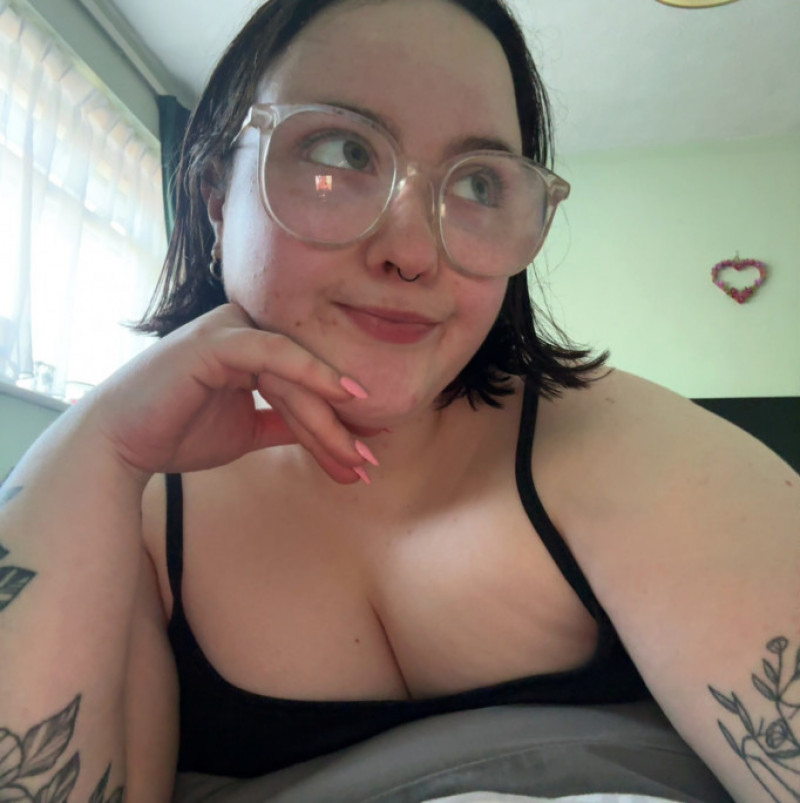 THE GAZE OF GODDESS ELODIE