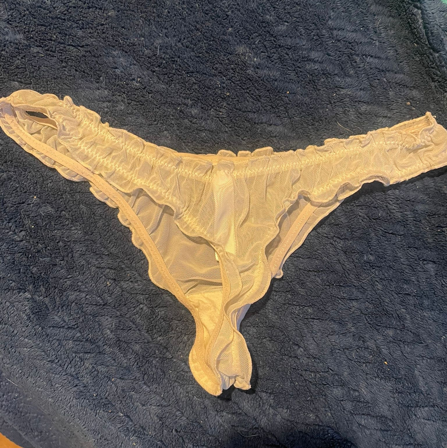 Frilly cream thong