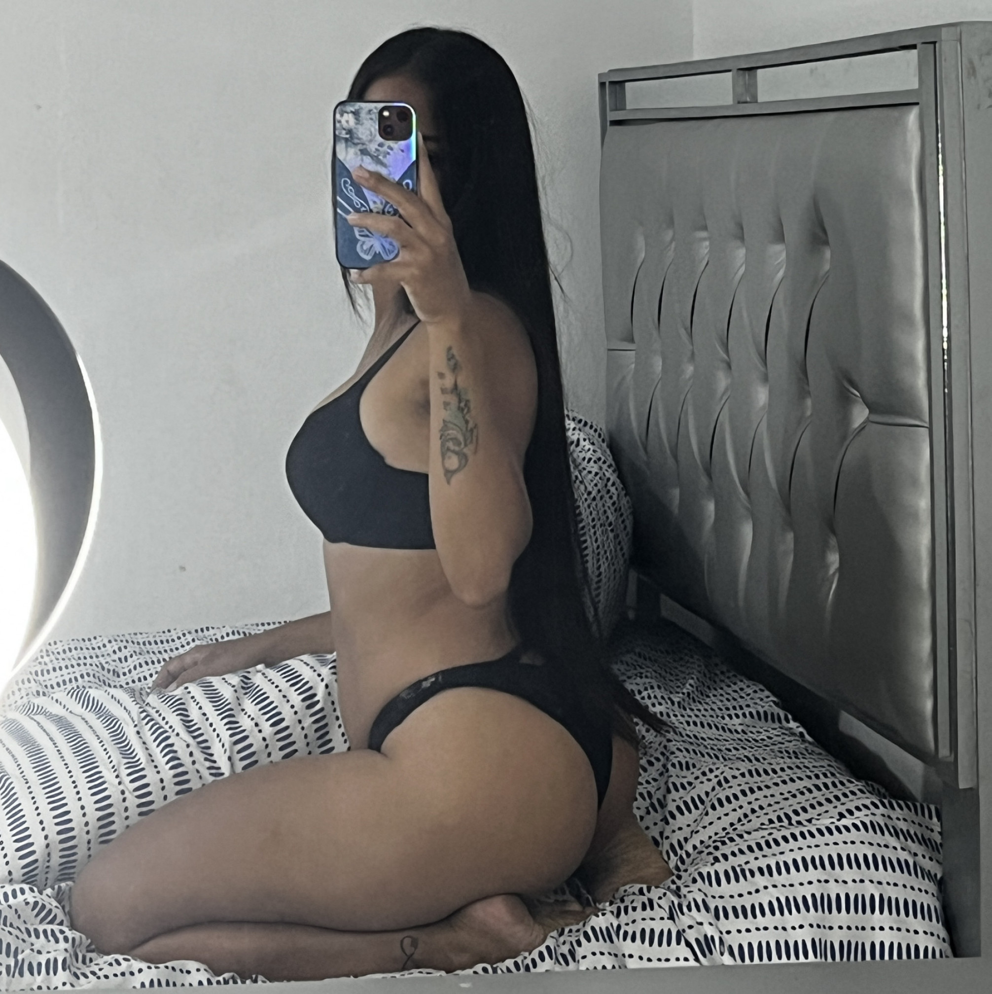 Chica sexy en lencería
