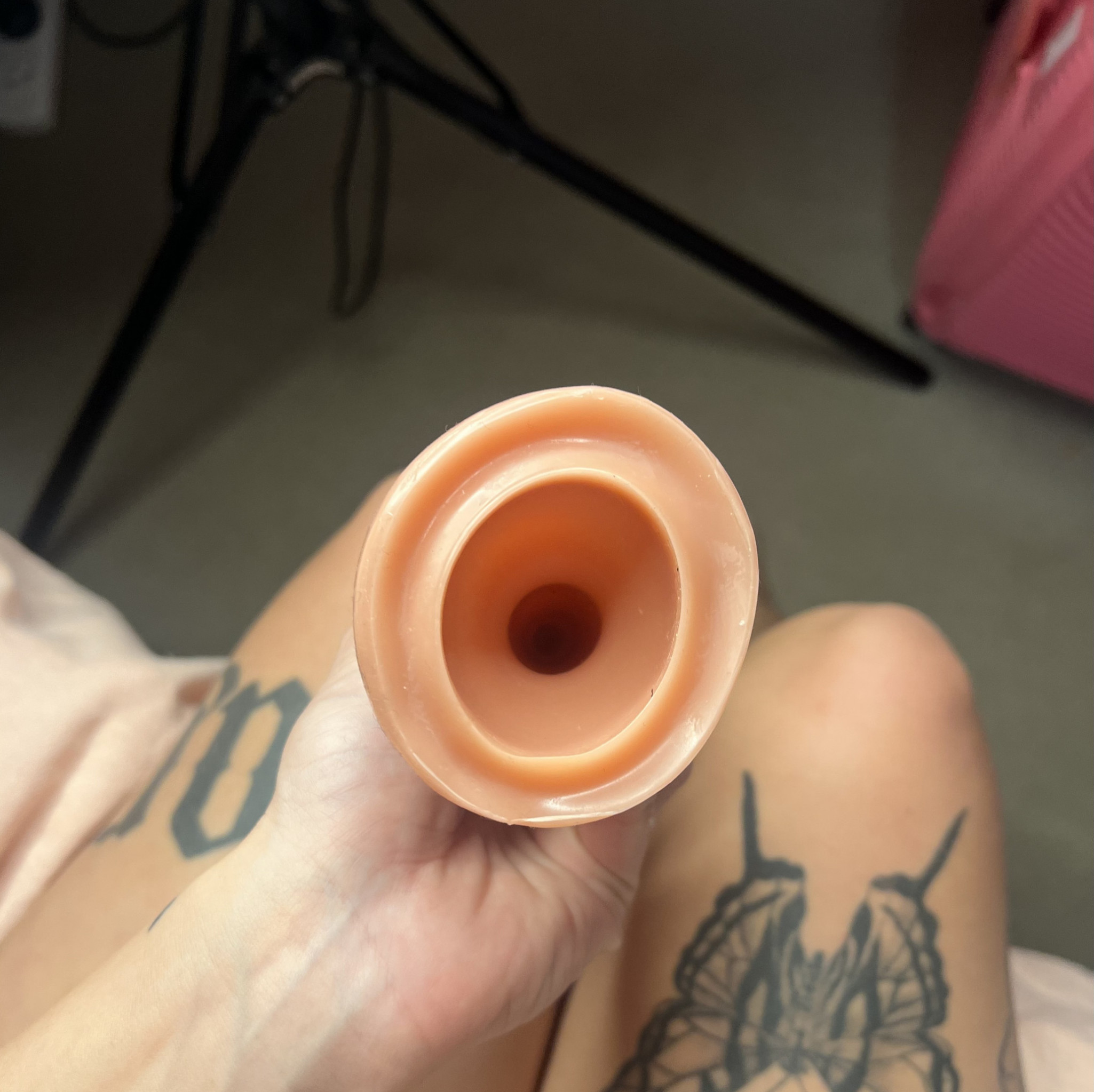 Squirting realistic dildo
