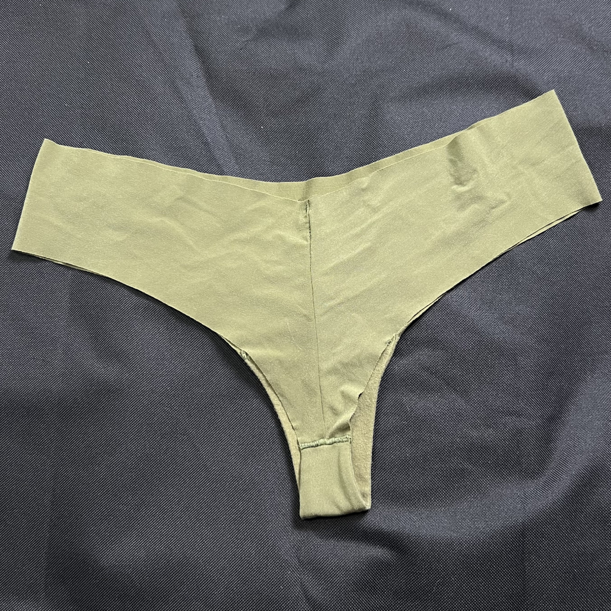 Seamless VS Thong