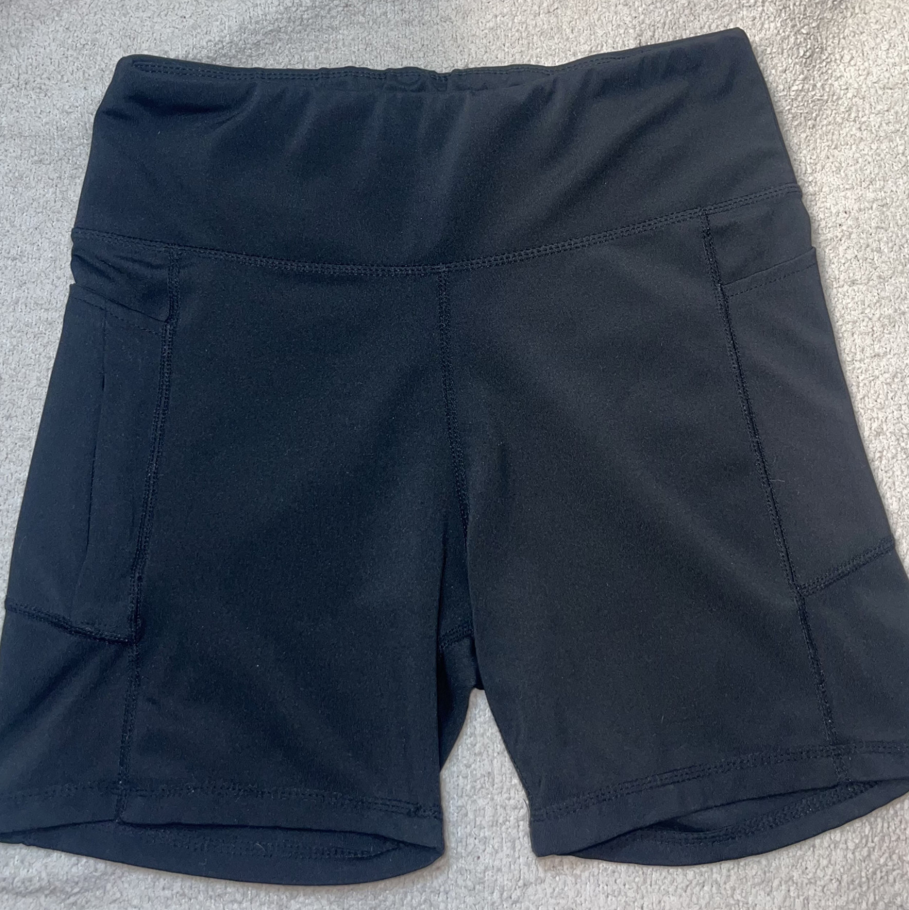 Black Biker Short w Pockets