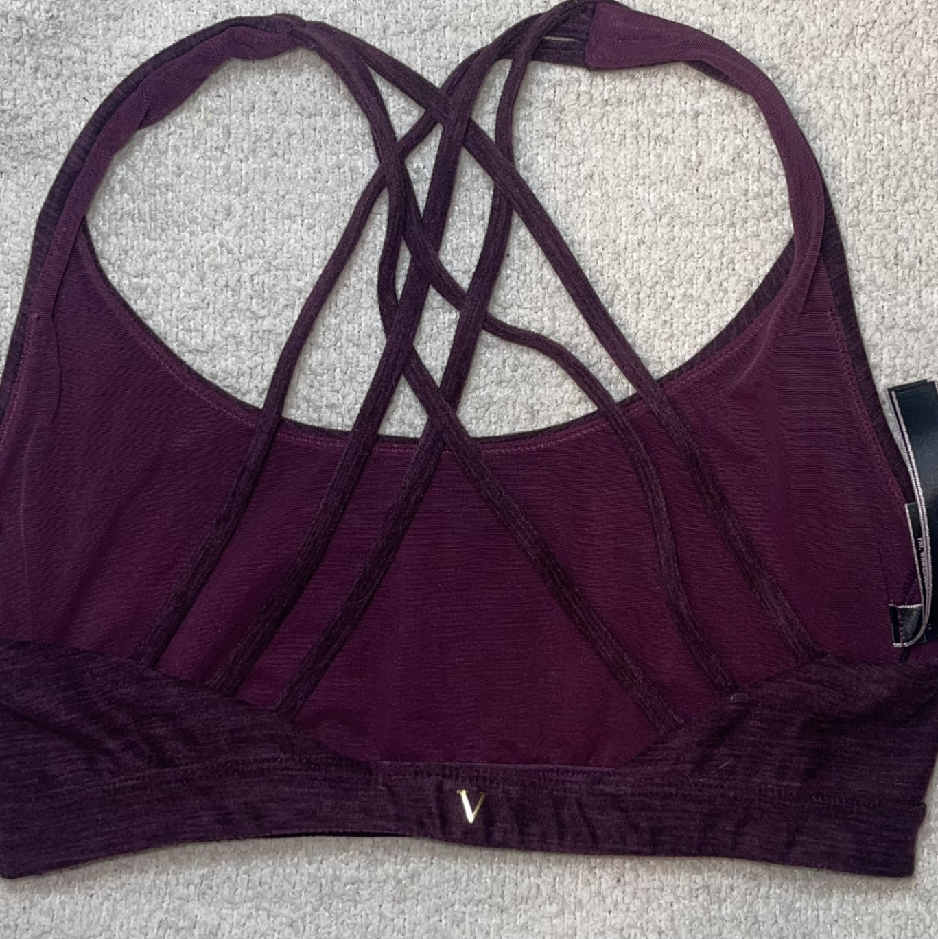 VS Strappy Sports Bra