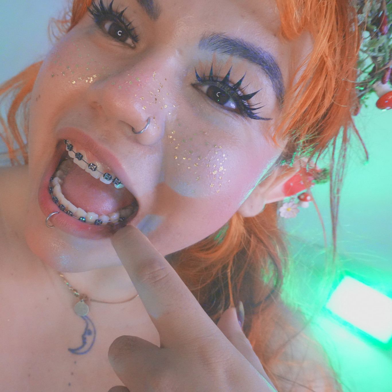 2: cosplay elf braces black mouth