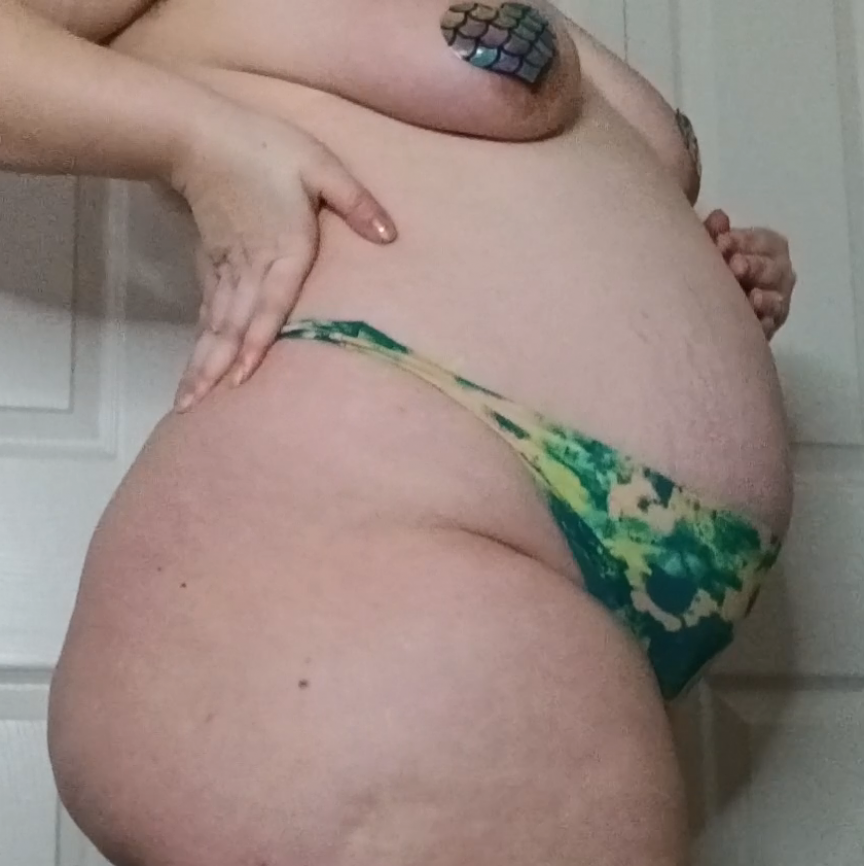 Green Trippy Thong Panties