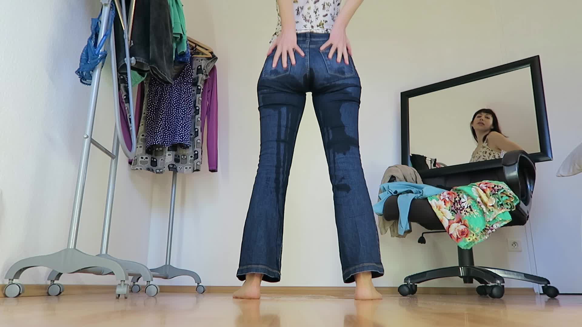 Custom: Trying on Clothes & Jeans Peeing